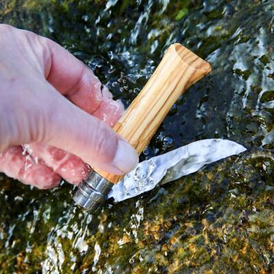 Opinel Zeytin Ağacı Naturel Çakı No:8 Kutu İçeriği