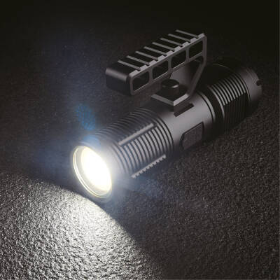 Panther PT-4110 USB Şarjlı El Feneri Kutu İçeriği