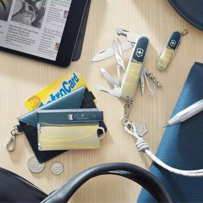 Victorinox Classic SD New York Style Çakı - Şehirli Zarafet ve İsviçre Kalitesi - 3